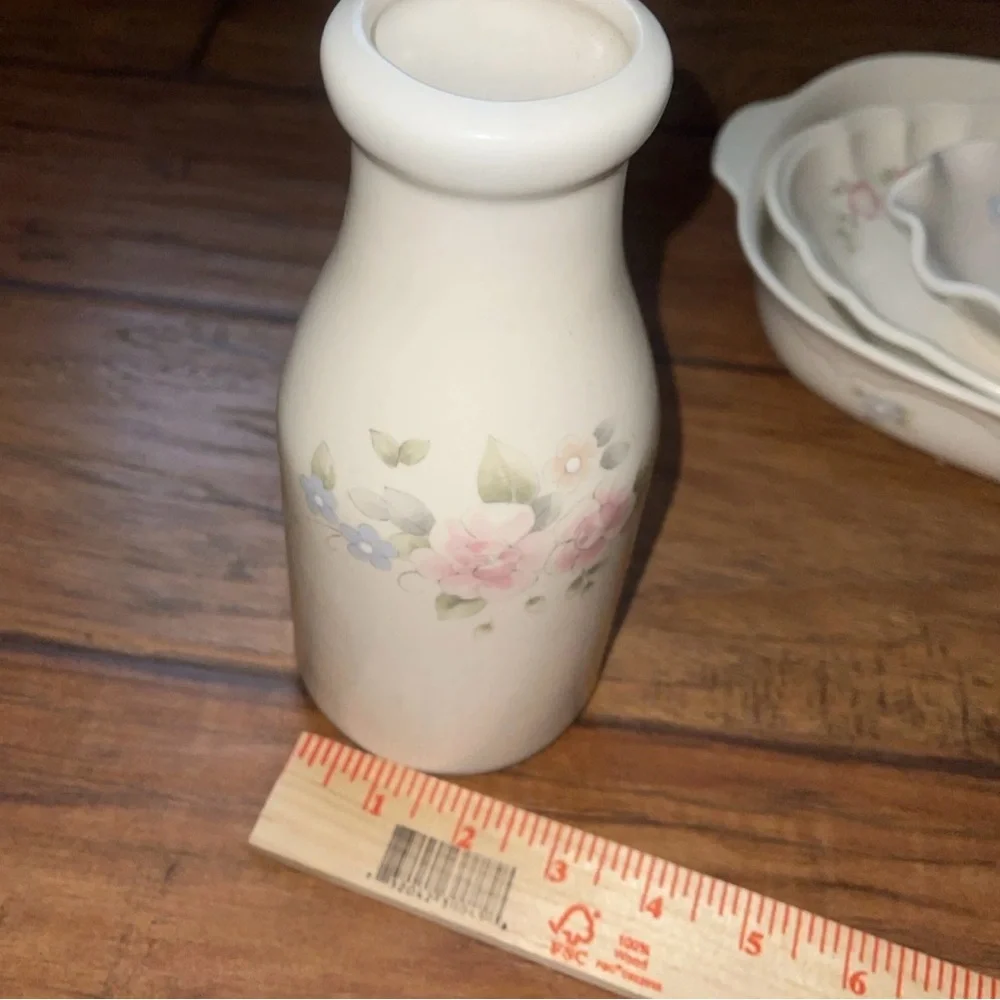Pfaltzgraff Tea Rose Milk Jug Jar Vase Stoneware EUC